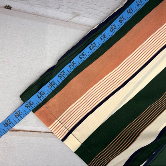 NWOT  Women's Plus Size Printed Drawstring Waist Split Side Wide Leg Pants - Picture 12 of 17